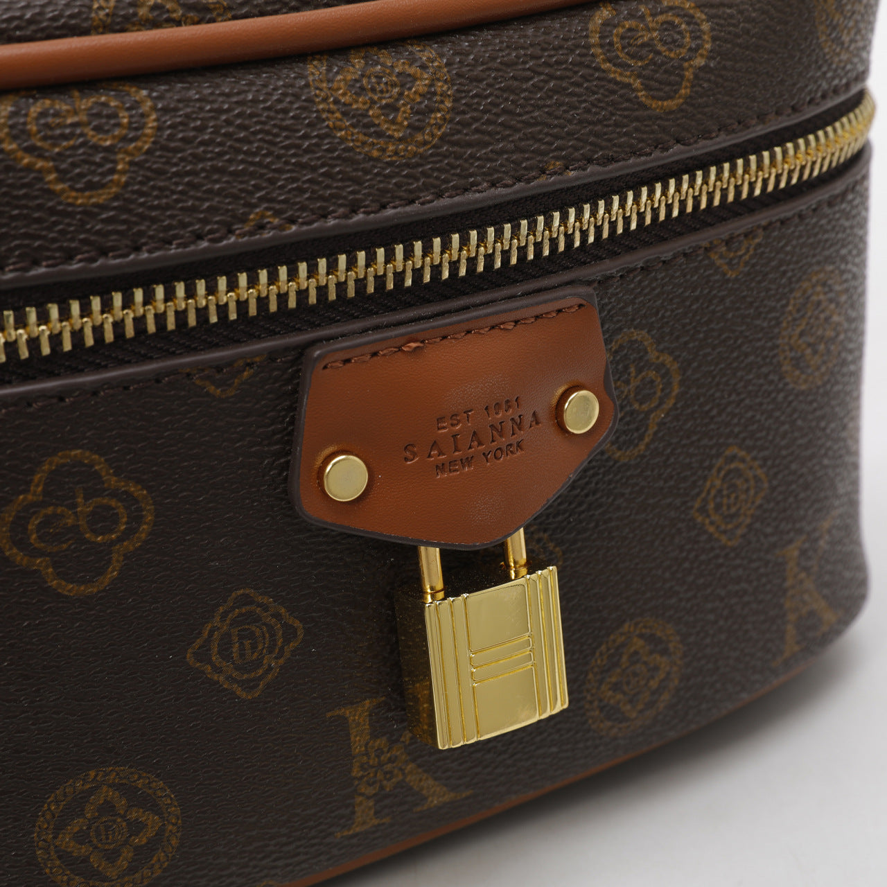 Trendy Retro Small Square Women’s Handbag (White)