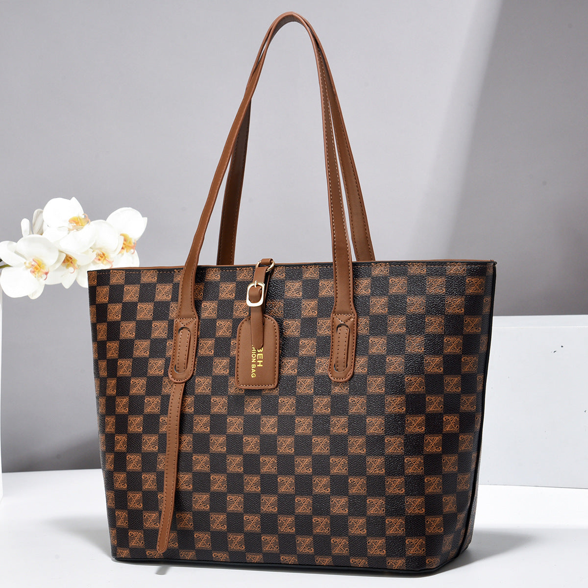 Taizhou Plaid Fashion PU Leather Women's Handbag (Checkerboard Coffee)